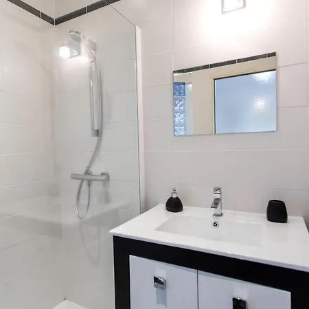 Le Brivetain ✩ Hypercentre ✩ Parking Gratuit Lägenhet